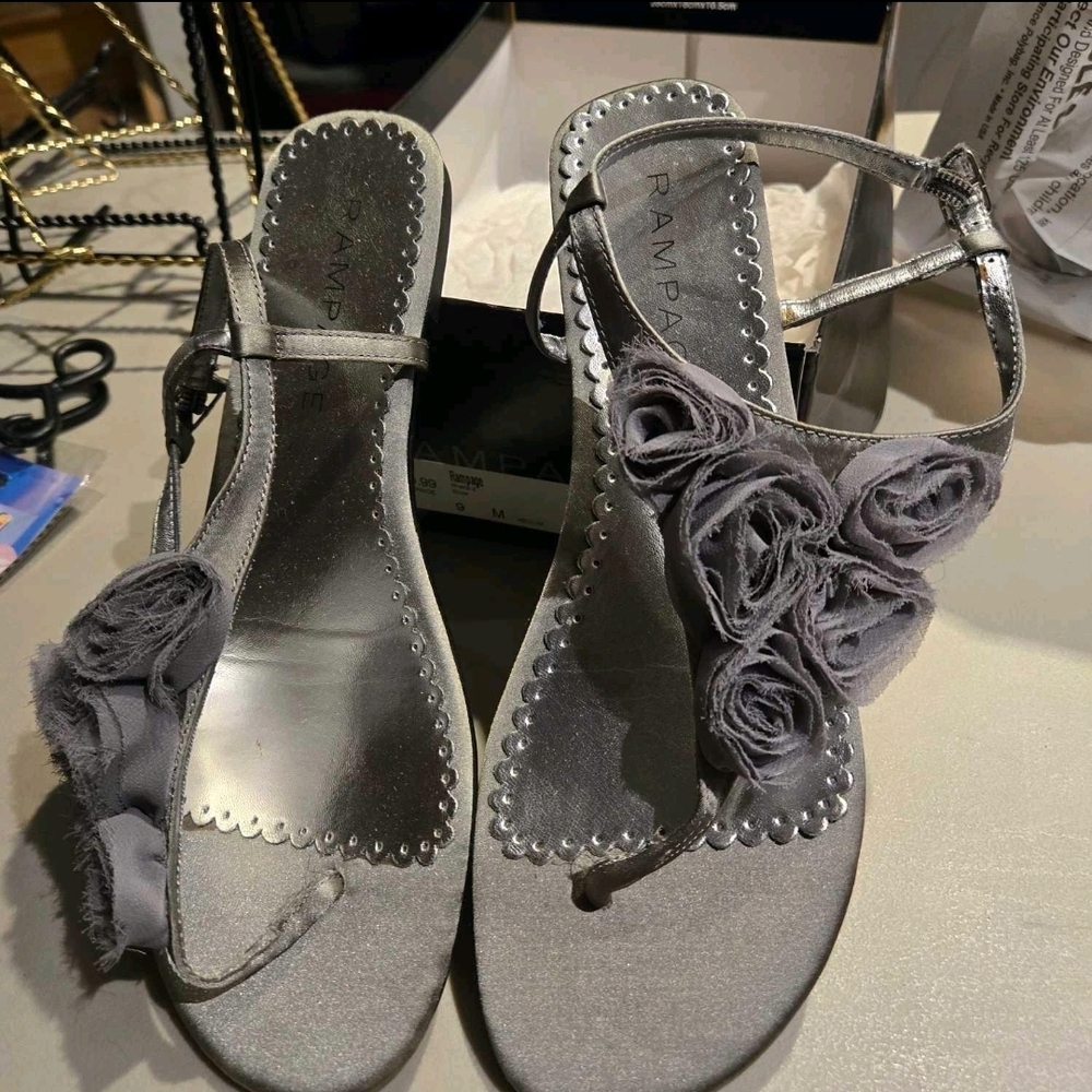 Rampage Silver Floral Sandals T-Strap Design